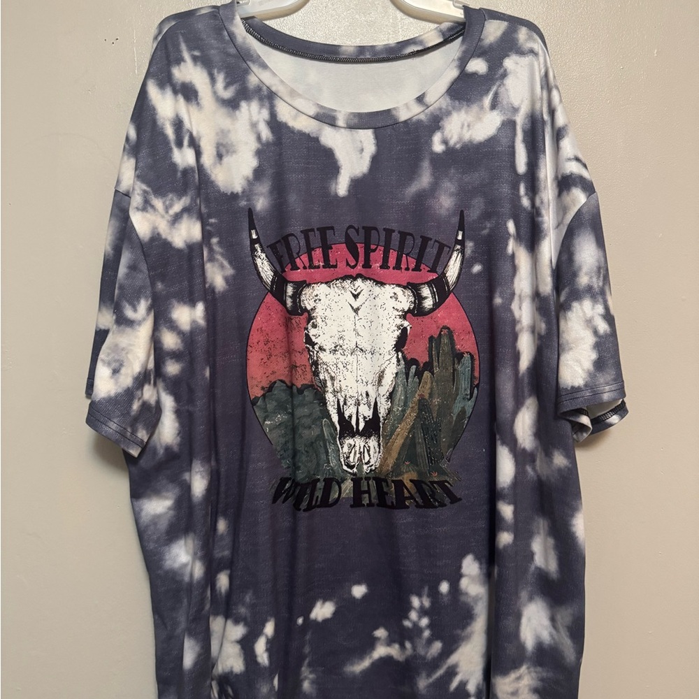 Tie-Dye Free Spirit Graphic Tee